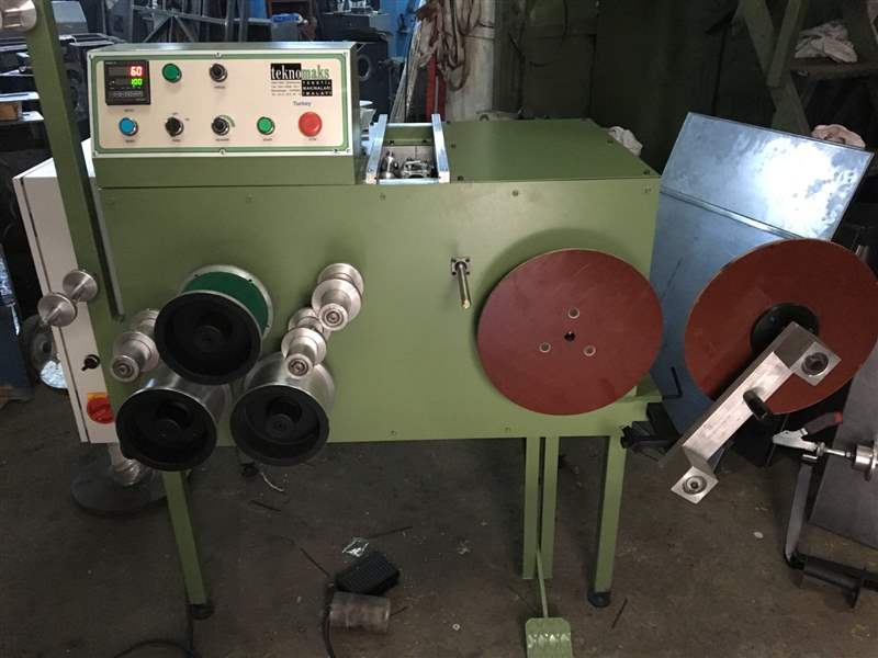 Narrow Weaving Roll Winding Machine